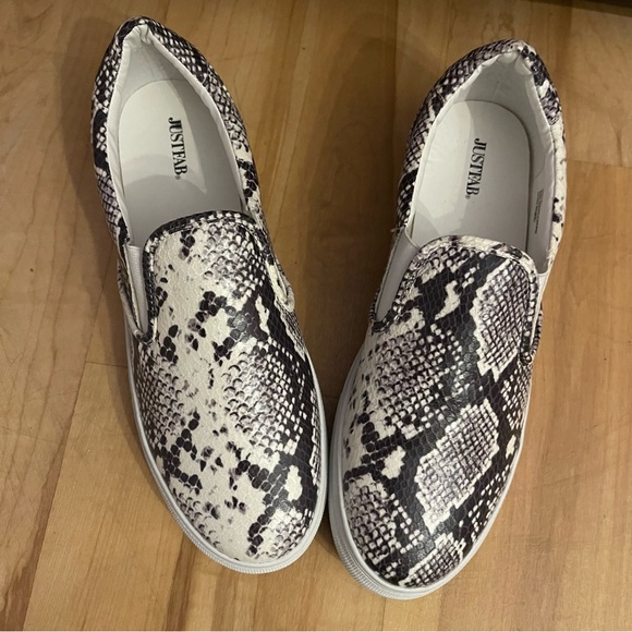 Platform snakeskin sneakers Size 11 JustFab Slip on Eloise - Picture 3 of 12